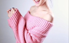 老公每天都要亲小花园的背景故事